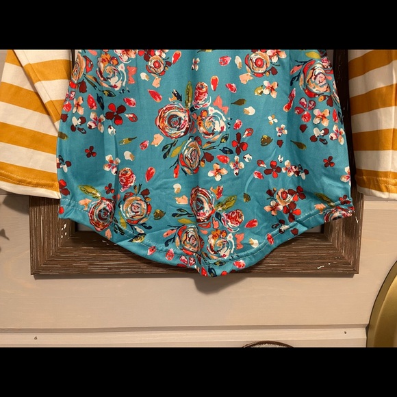 Infant/Toddler/Girls long sleeve shirt - Picture 2 of 4